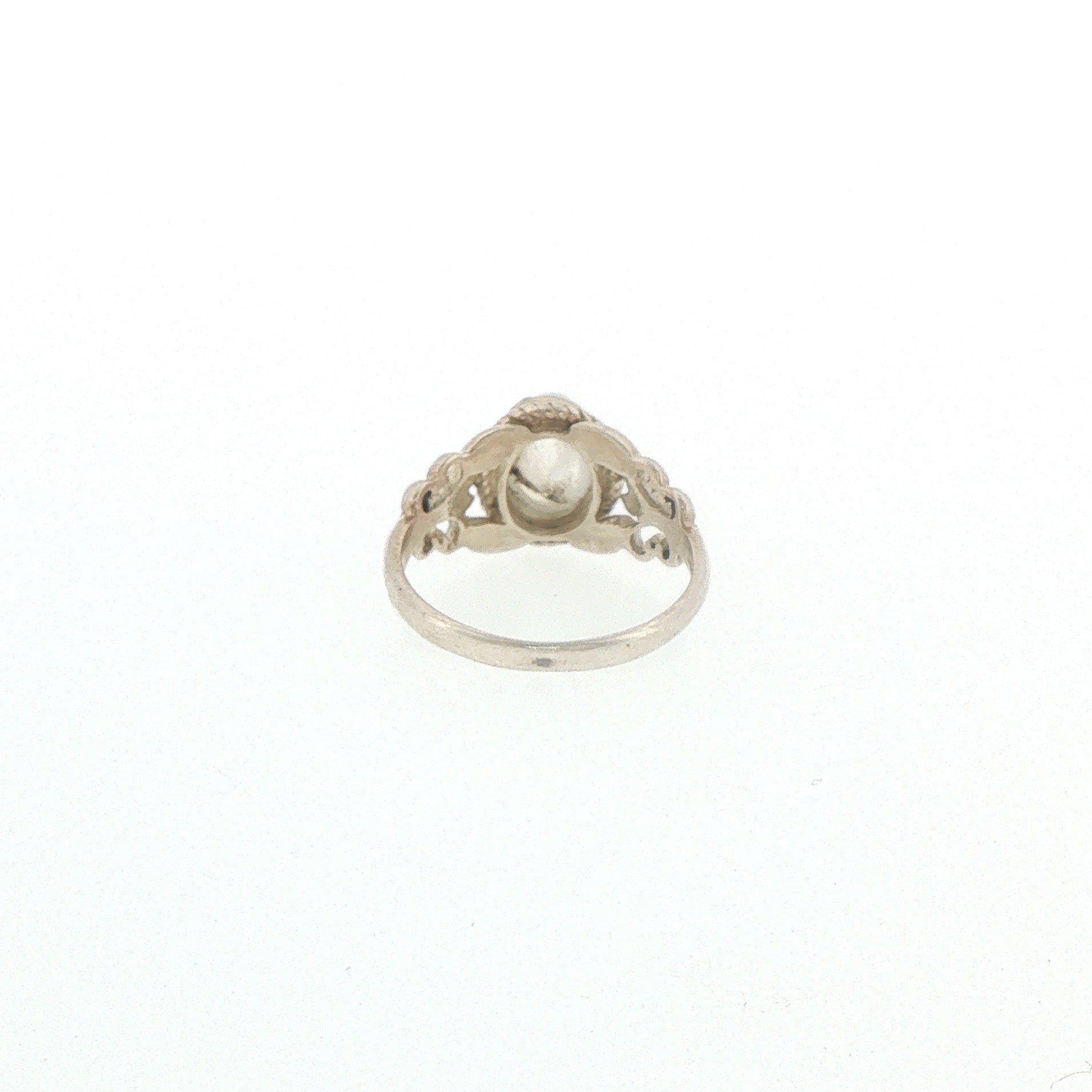 Vintage Style Filigree Moonstone Solitaire Ring in Silver