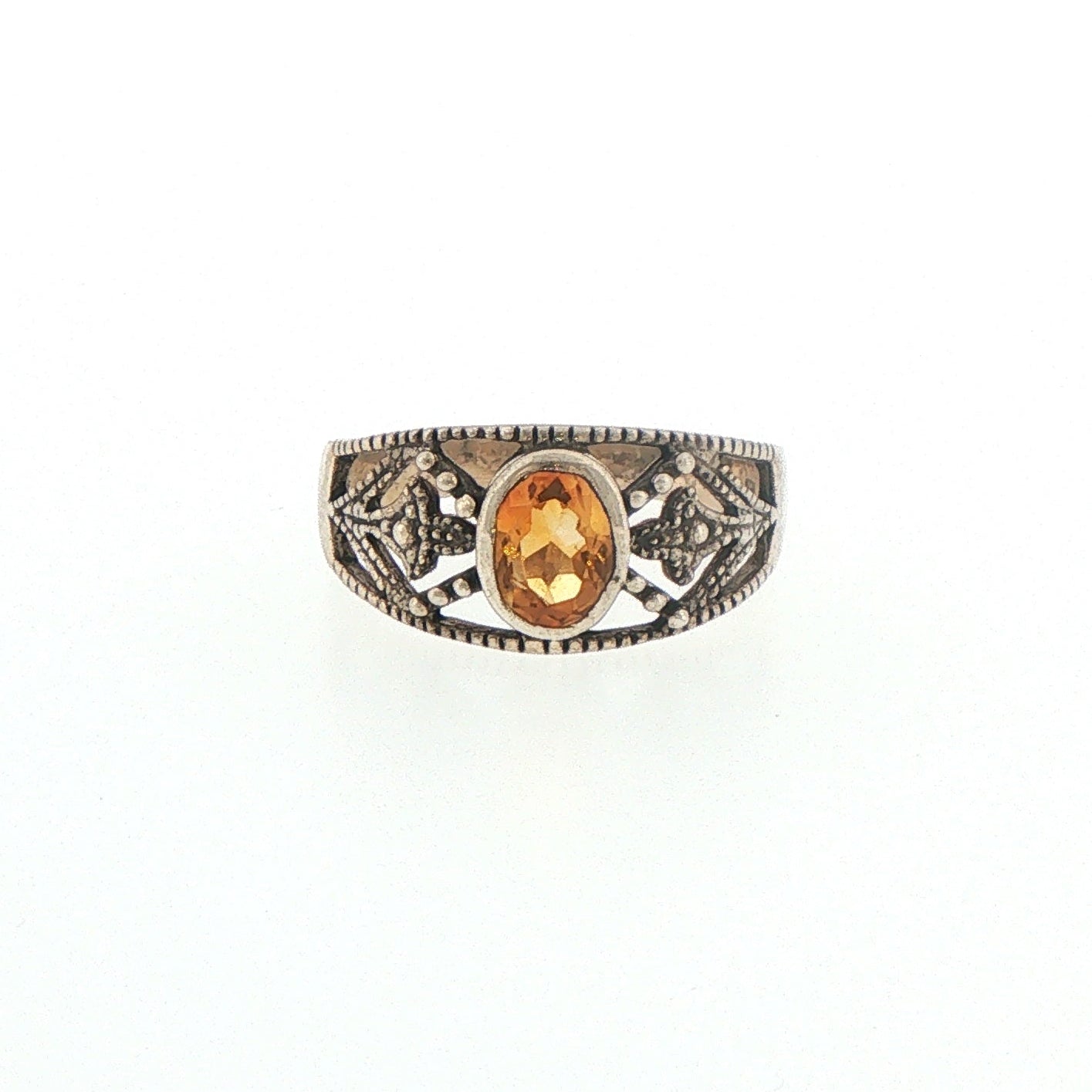 Vintage-Style Citrine Filigree Cocktail Ring in Silver
