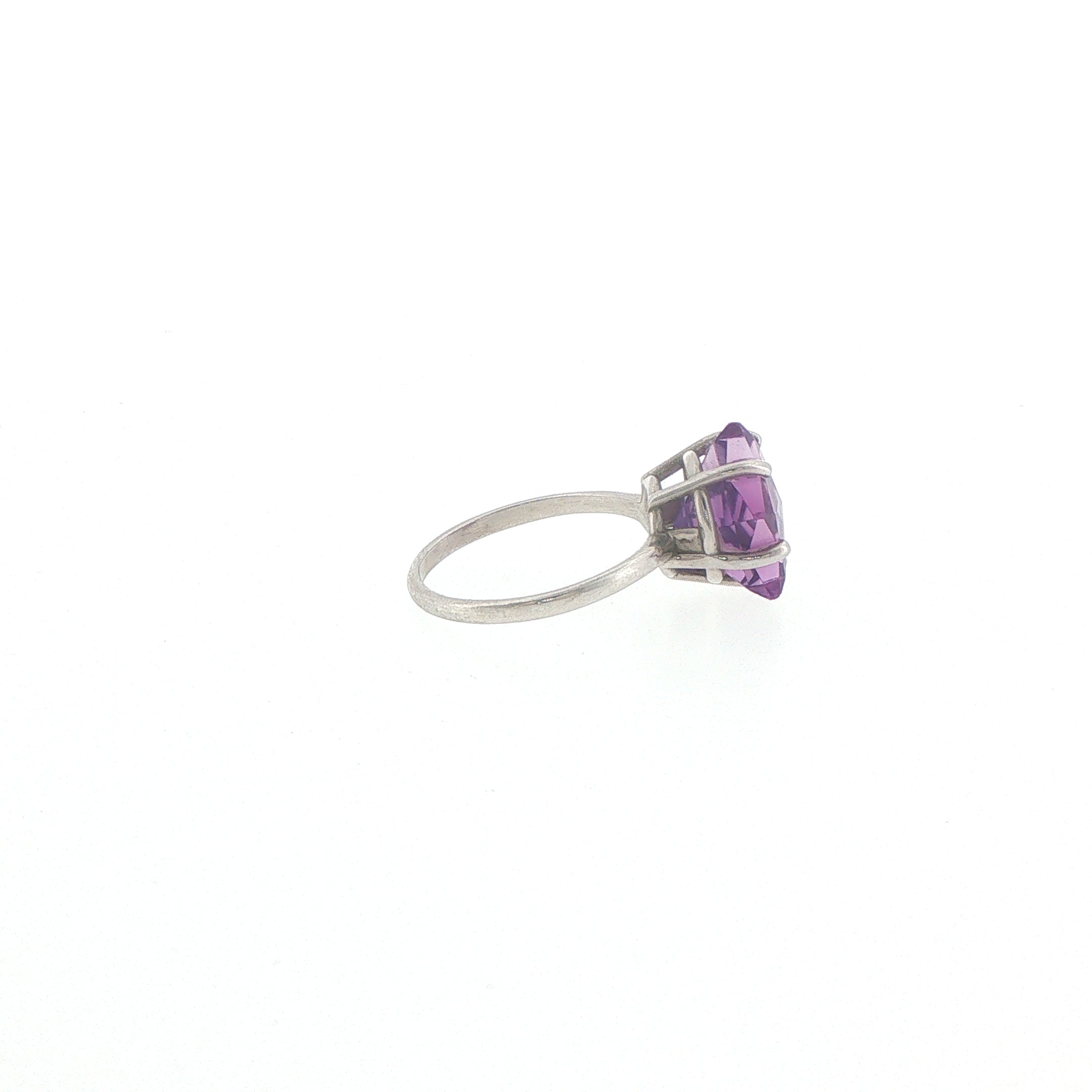 Star-Cut Amethyst Solitaire Ring in Silver