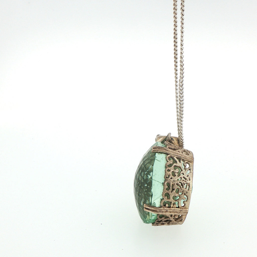 Silver Oval Green Quartz Pendant Necklace