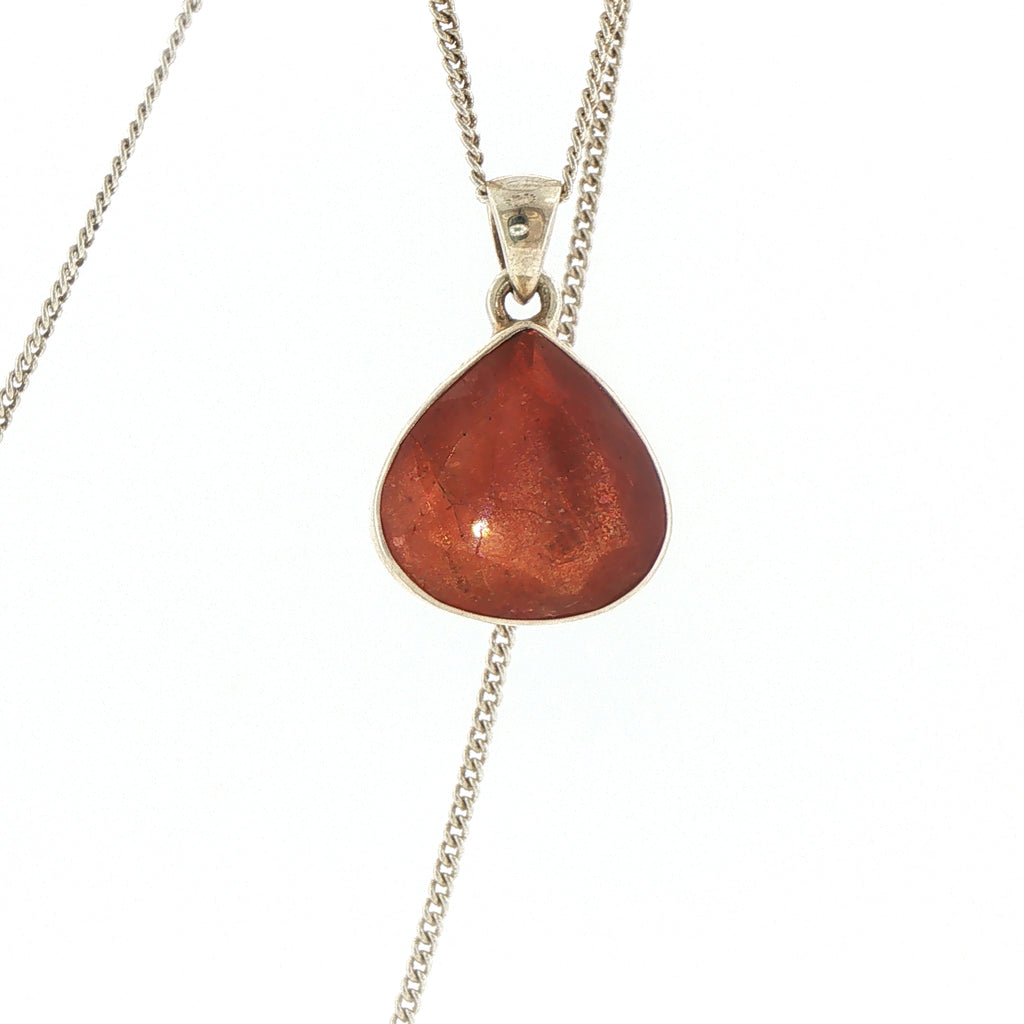Pear-Shaped Sunstone Pendant Necklace in Silver