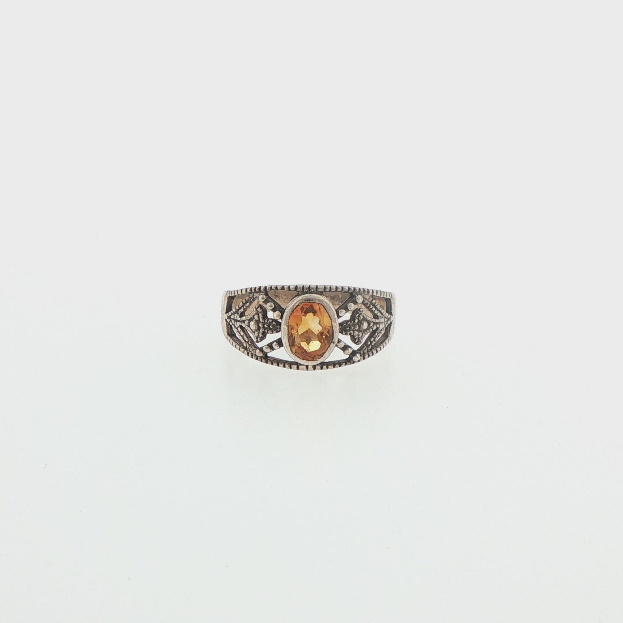 Vintage-Style Citrine Filigree Cocktail Ring in Silver