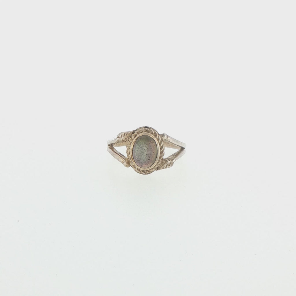 Oval Labradorite Rope Bezel Solitaire Ring in Silver